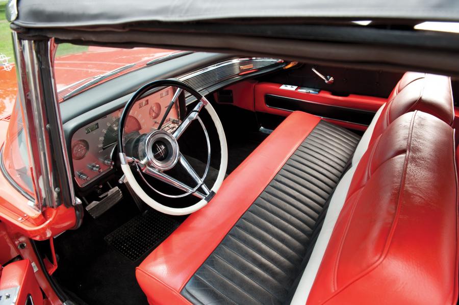  Lincoln Continental Mk III Convertible 1958 года  (фото 23 из 25)